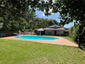 Casa en el campo con piscina